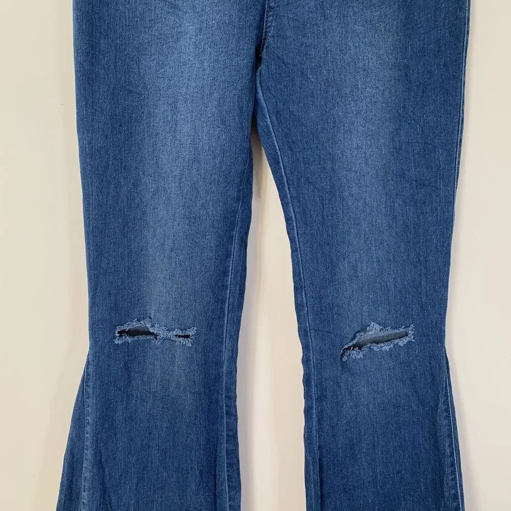 Newbury Kustom Jeans Women’s Medium Blue Medium Wash Pull On Distressed